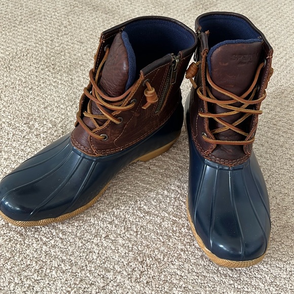 Women’s Sperry Salt Water Duck Boots - Picture 1 of 4